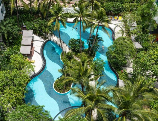 Thailand met kinderen Chatrium Residence Sathon Bangkok zwembad