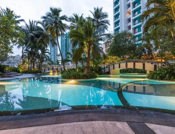 Thailand met kinderen Chatrium Residence Sathon Bangkok zwembad1